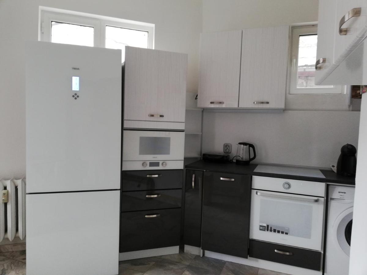 Center Cozy And Spacious Apartment Sofia