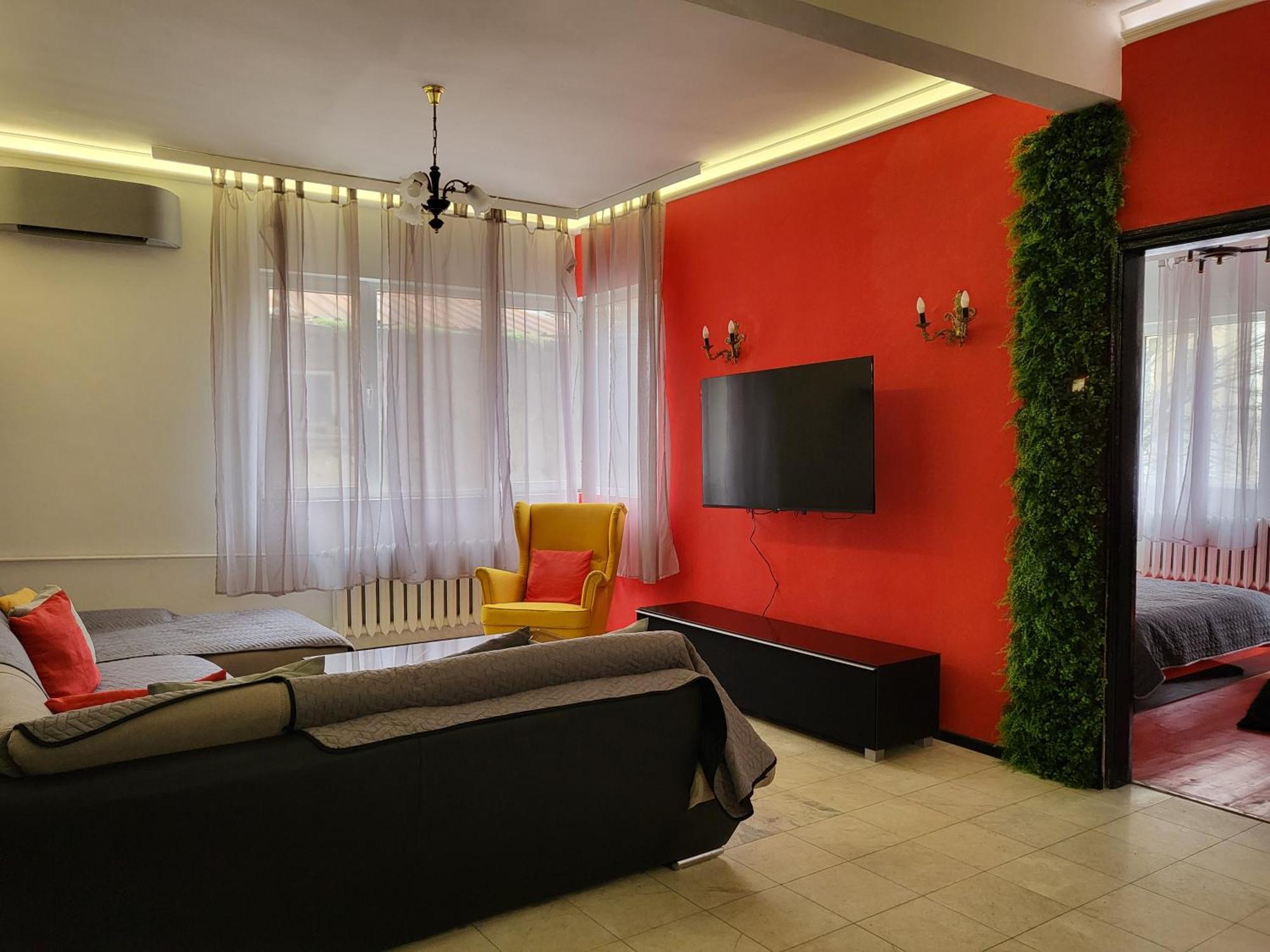 Center Cozy And Spacious Apartment Sofia